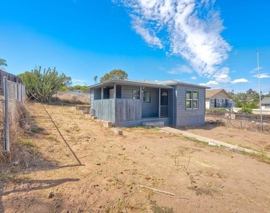 193 Pala Vista Drive - Photo Thumbnail 2