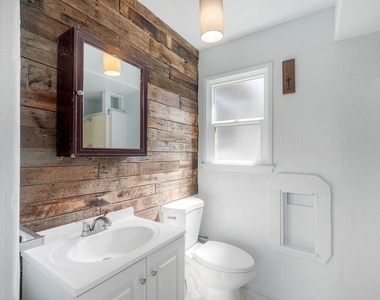 193 Pala Vista Drive - Photo Thumbnail 12