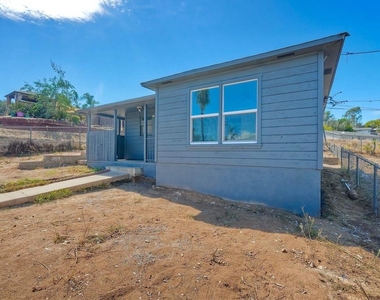 193 Pala Vista Drive - Photo Thumbnail 3