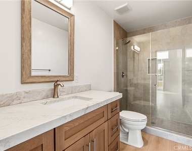 215 Oceanside Blvd - Photo Thumbnail 10
