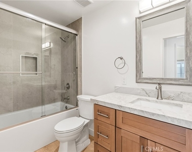 215 Oceanside Blvd - Photo Thumbnail 12
