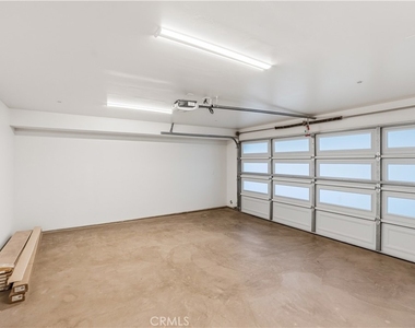 215 Oceanside Blvd - Photo Thumbnail 13