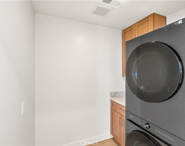 215 Oceanside Blvd - Photo Thumbnail 12