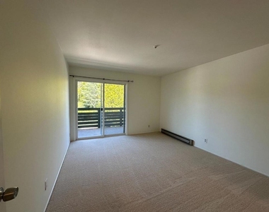 4004 Farm Hill Boulevard - Photo Thumbnail 16