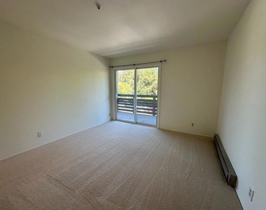 4004 Farm Hill Boulevard - Photo Thumbnail 18