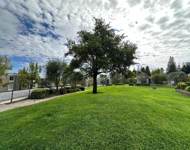 4004 Farm Hill Boulevard - Photo Thumbnail 33