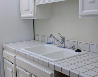 5101 Cribari Place - Photo Thumbnail 3