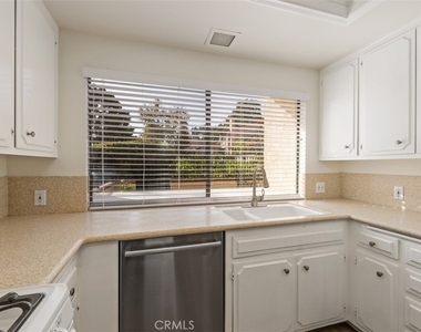 25572 Spinnaker Drive - Photo Thumbnail 11