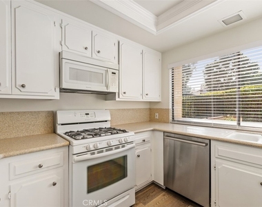 25572 Spinnaker Drive - Photo Thumbnail 10