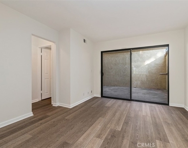 25572 Spinnaker Drive - Photo Thumbnail 14