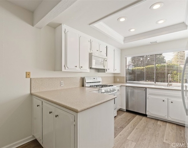 25572 Spinnaker Drive - Photo Thumbnail 9