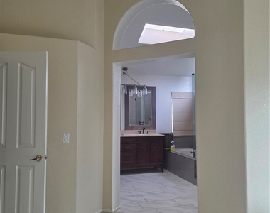 16399 Sun Summit - Photo Thumbnail 17