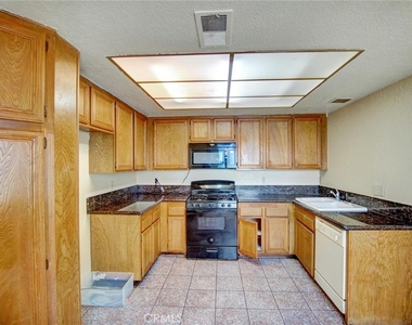 12168 Mount Vernon - Photo Thumbnail 11