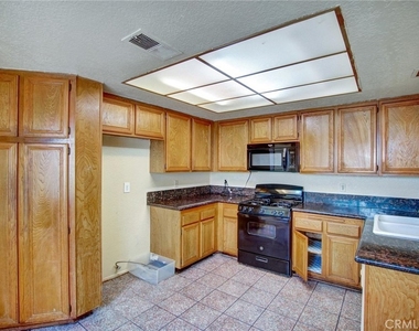 12168 Mount Vernon - Photo Thumbnail 10