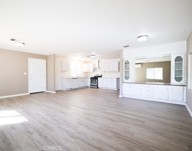 315 North Palomar Avenue - Photo Thumbnail 18