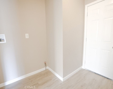 315 North Palomar Avenue - Photo Thumbnail 14