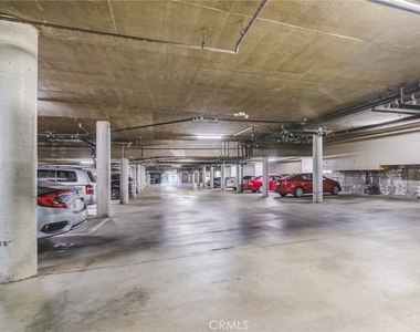 125 W Mountain Street - Photo Thumbnail 28