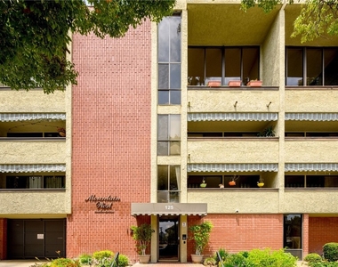 125 W Mountain Street - Photo Thumbnail 30