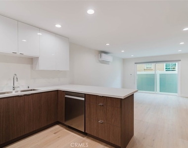 3406 Garden Avenue - Photo Thumbnail 9