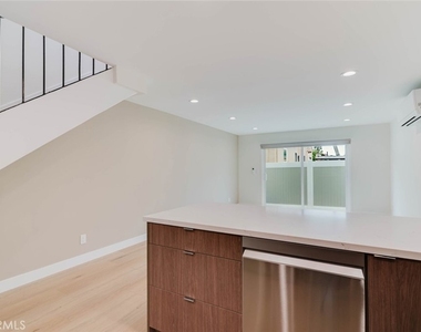 3406 Garden Avenue - Photo Thumbnail 13