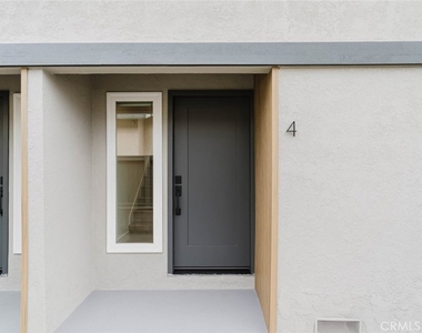 3406 Garden Avenue - Photo Thumbnail 2