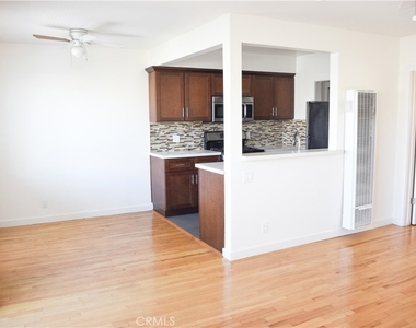 612 Aerick - Photo Thumbnail 3