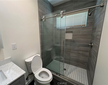 4705 Acacia Street - Photo Thumbnail 13