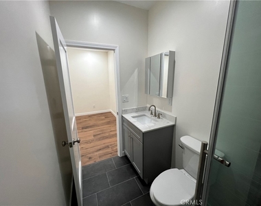 4705 Acacia Street - Photo Thumbnail 10