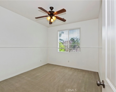 6841 Lokai Court - Photo Thumbnail 26