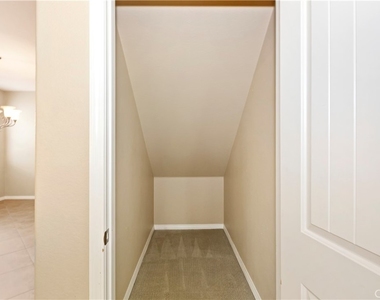6841 Lokai Court - Photo Thumbnail 18