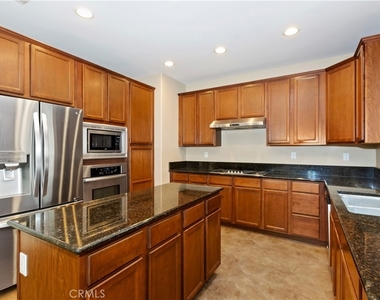 6841 Lokai Court - Photo Thumbnail 15