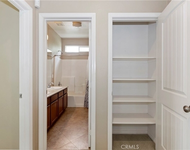 6841 Lokai Court - Photo Thumbnail 24