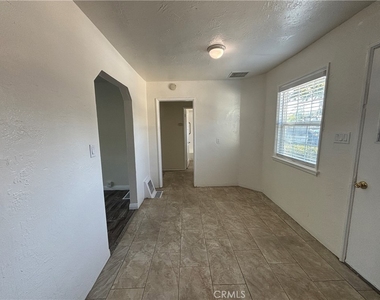 1901 Loma Vista Street - Photo Thumbnail 8