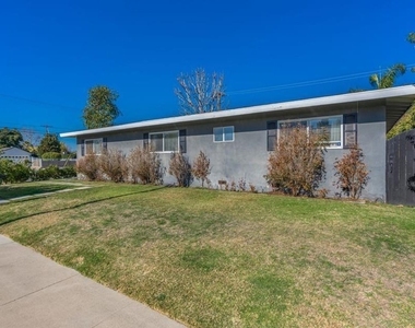 2112 Dover Drive - Photo Thumbnail 38