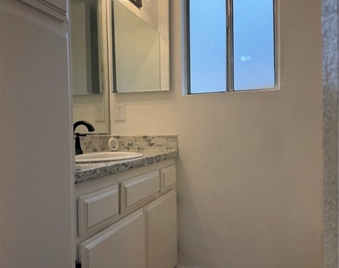 21560 Laguna - Photo Thumbnail 6