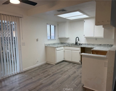 21560 Laguna - Photo Thumbnail 5