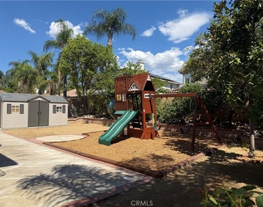 7125 Ravenswood - Photo Thumbnail 26