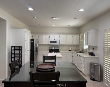 7125 Ravenswood - Photo Thumbnail 2
