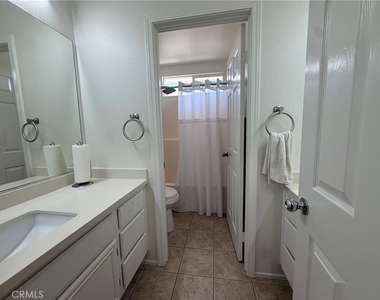 7125 Ravenswood - Photo Thumbnail 21