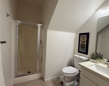 7125 Ravenswood - Photo Thumbnail 11