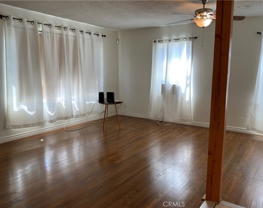 580 N Lilac - Photo Thumbnail 2