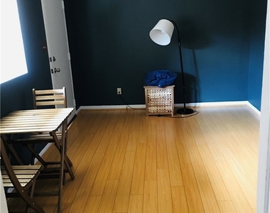 356 1/2 Gless Street - Photo Thumbnail 1