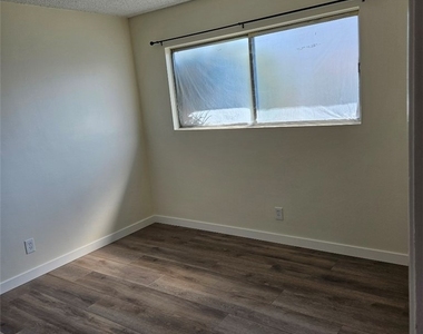 124 W Cherry - Photo Thumbnail 4