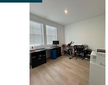 309 Senator St - Photo Thumbnail 9