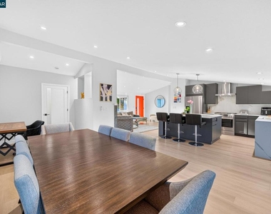 3360 Esperanza Dr - Photo Thumbnail 15