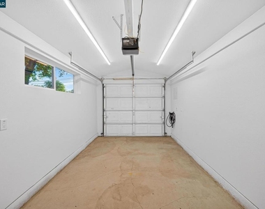 3360 Esperanza Dr - Photo Thumbnail 28