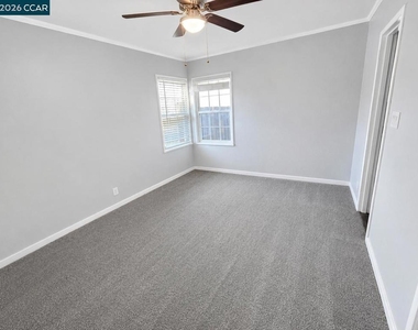 916 Veale Ave - Photo Thumbnail 6