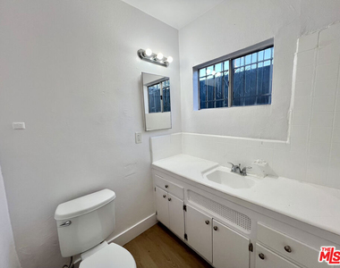 7014 S Western Avenue - Photo Thumbnail 8