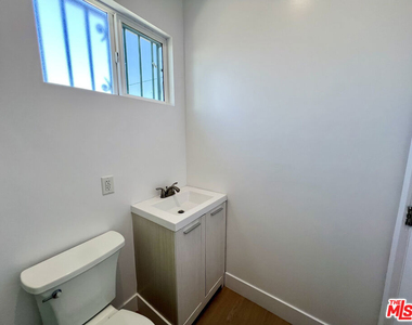 446 W 88th Street - Photo Thumbnail 10