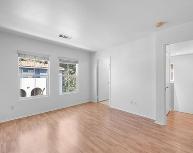 1415 Eudora Court - Photo Thumbnail 23